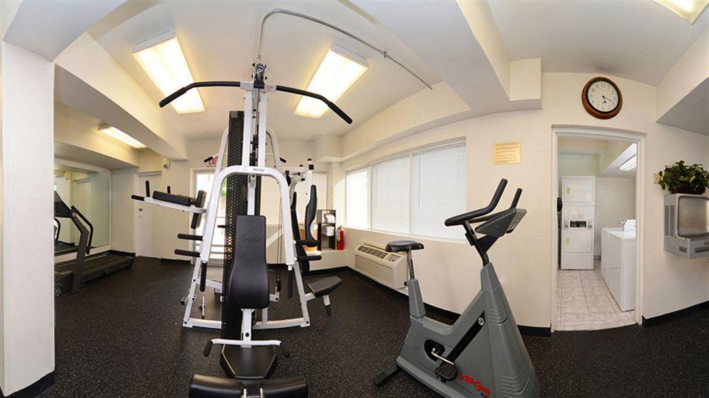 Stayapt Suites Alexandria-Fort Belvoir ภายนอก รูปภาพ